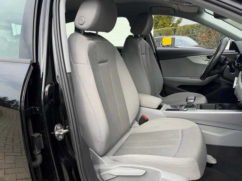 Audi A4 35 TDI *STANDHEIZUNG*AHK*NAVI*PDC*MATRIX* 10/2021-photo-13