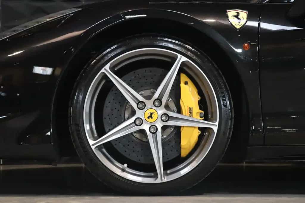 Ferrari 458 Italia - Carbon - JBL - Shields - LEDS 12/2011-photo-19