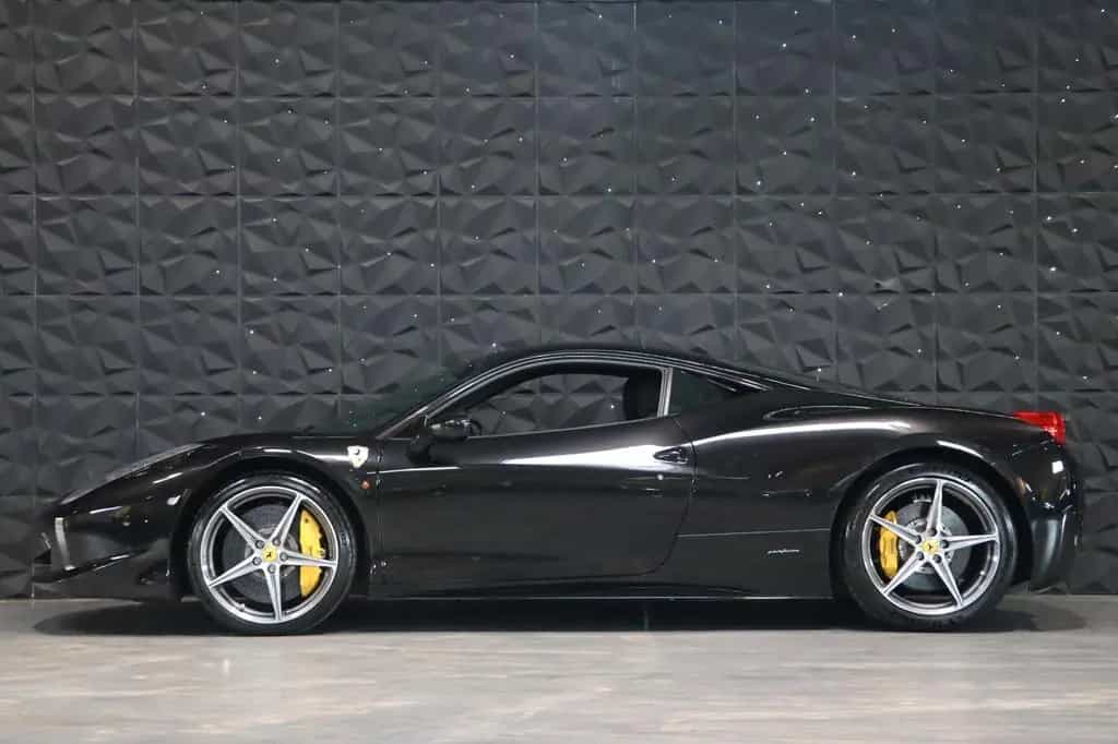 Ferrari 458 Italia - Carbon - JBL - Shields - LEDS 12/2011-photo-4