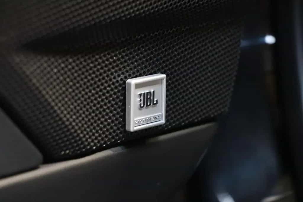 Ferrari 458 Italia - Carbon - JBL - Shields - LEDS 12/2011-photo-7