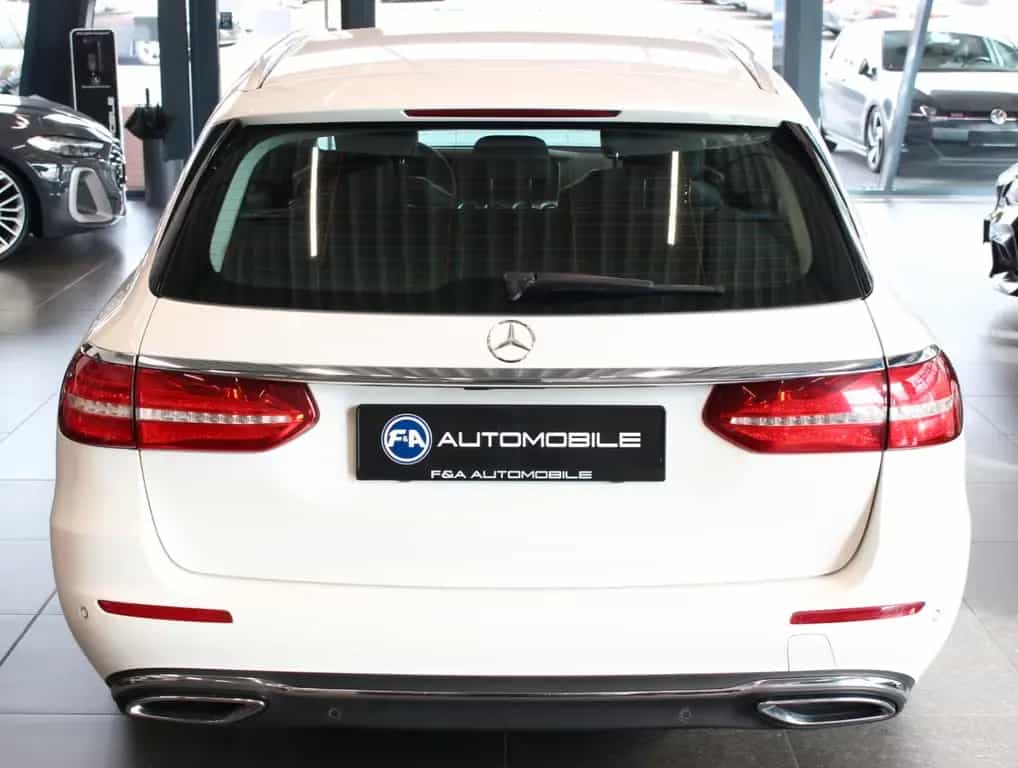 Mercedes-Benz E 350 d T Avantgarde 9G* 360 Kamera*LED.2Hand 07/2017-photo-6