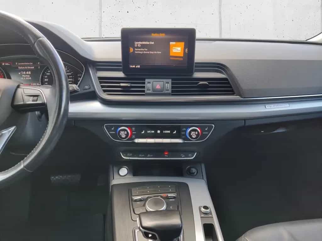 Audi Q5 2.0 TDI design quattro KLIMA LED NAVI ALU 02/2018-photo-14