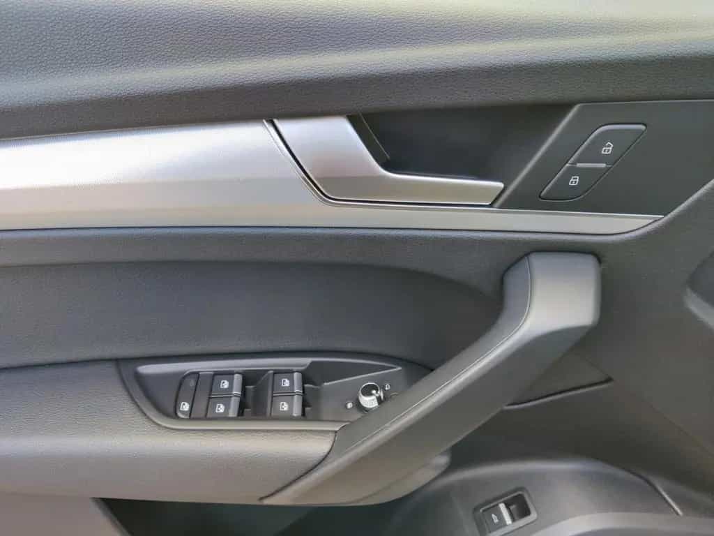 Audi Q5 2.0 TDI design quattro KLIMA LED NAVI ALU 02/2018-photo-16