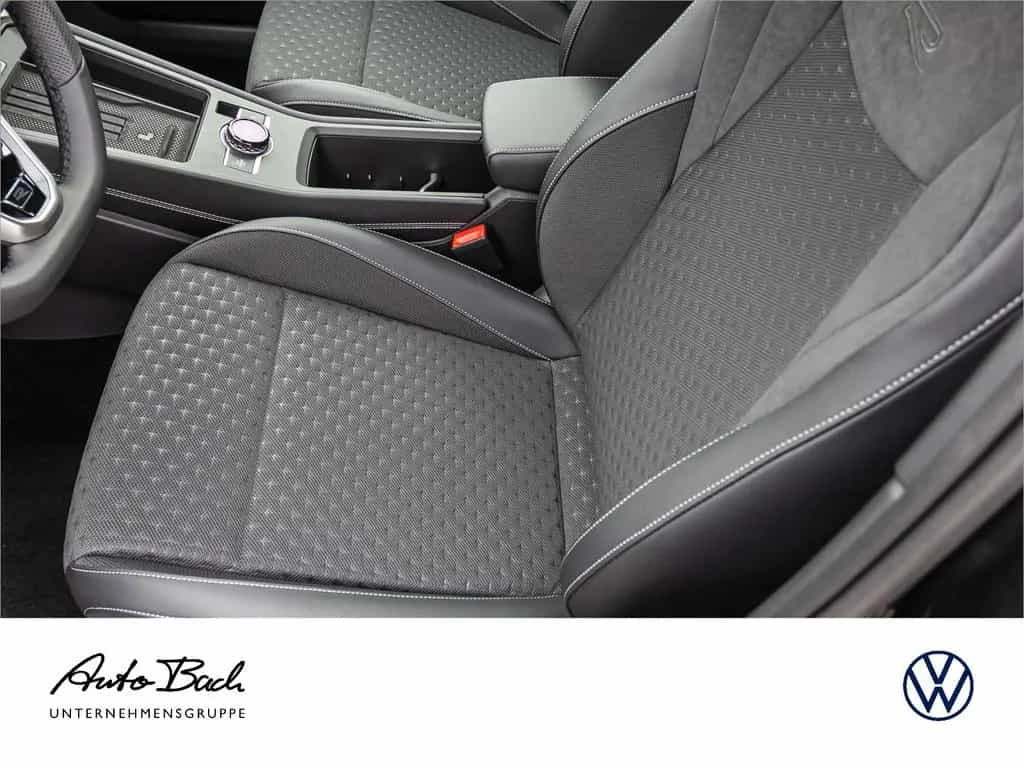 Volkswagen T-Roc R-Line 1.5 l eTSI OPF 110 kW (150 PS) 7-Ga null-photo-7
