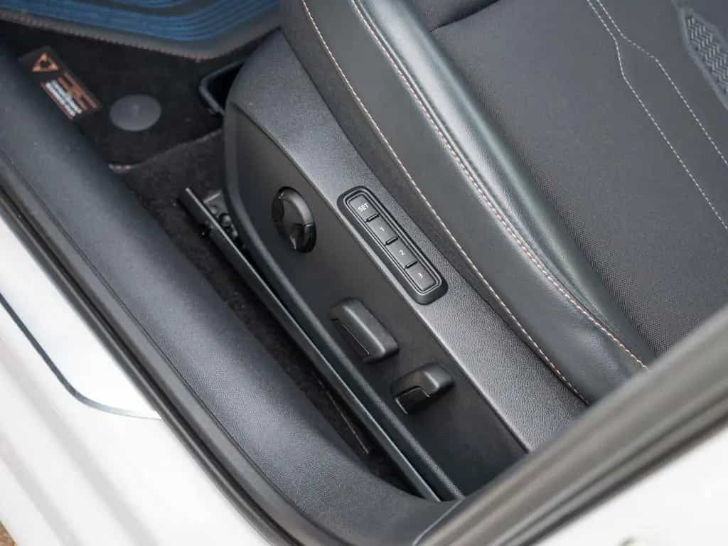 Cupra Leon 1.5 TSI PDC SHZ DCC KAMERA NAVI ACC LED 12/2023-photo-14