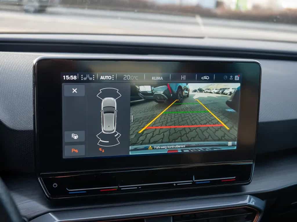Cupra Leon 1.5 TSI PDC SHZ DCC KAMERA NAVI ACC LED 12/2023-photo-6