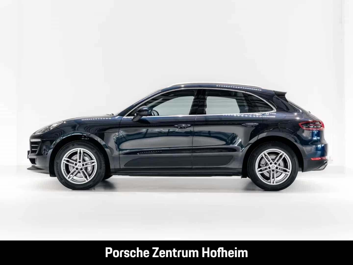 Porsche Macan 01/2017-photo-1