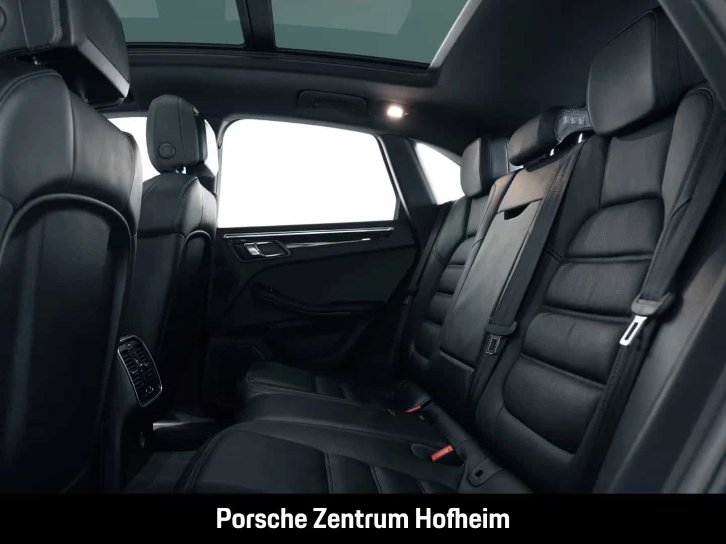 Porsche Macan 01/2017-photo-14
