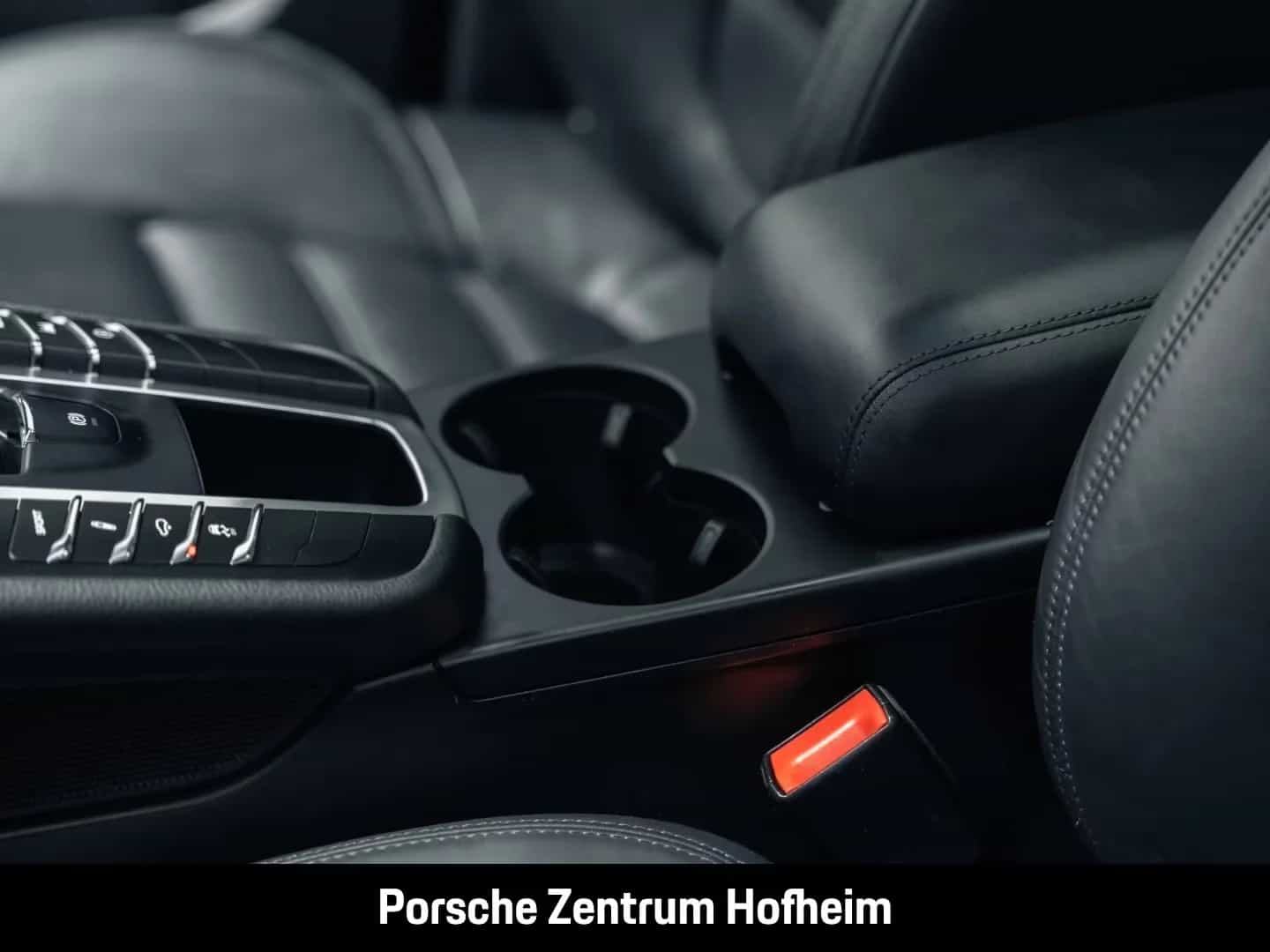 Porsche Macan 01/2017-photo-19