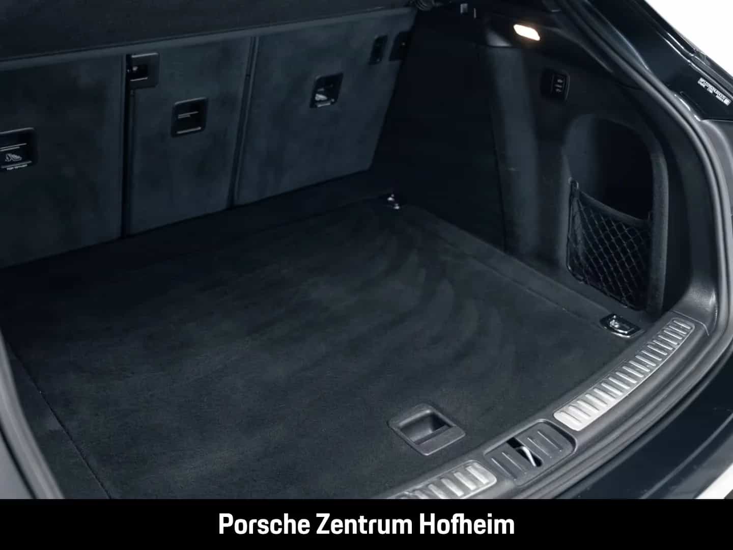 Porsche Macan 01/2017-photo-27