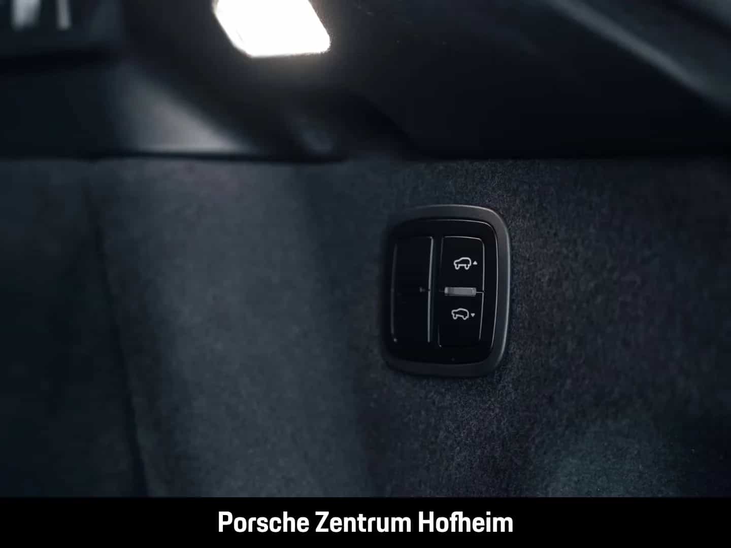 Porsche Macan 01/2017-photo-28