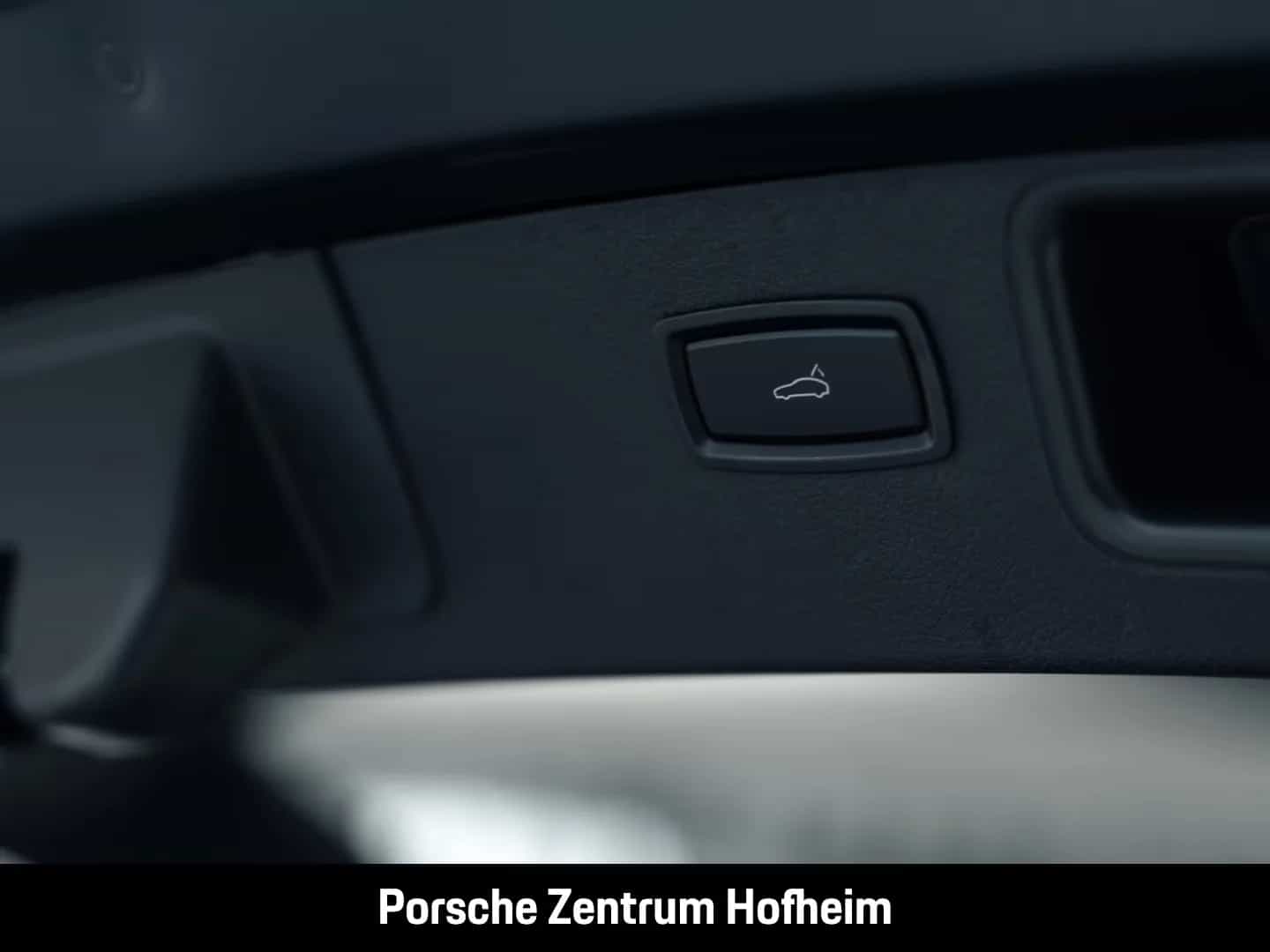 Porsche Macan 01/2017-photo-29