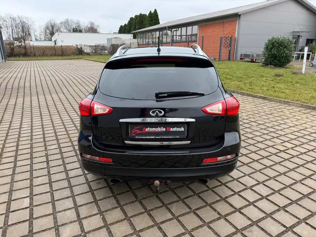 Infiniti EX30 EX EX30d 03/2011-photo-3