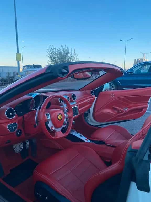 Ferrari California 3.9 V8 T 4-Sitzer - 07/2017-photo-14