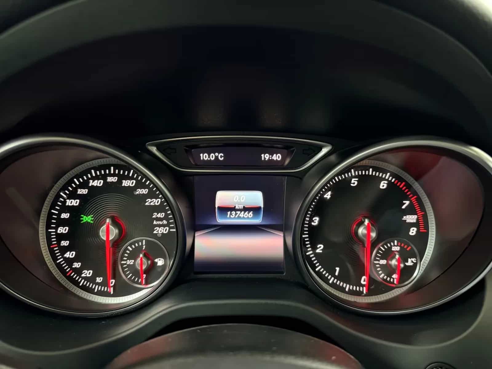 Mercedes-Benz CLA-Class 180 11/2017-photo-21