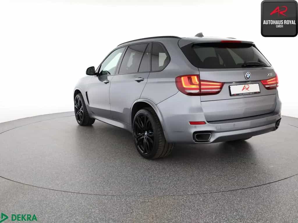 BMW X5 xDrive40d M Sport 7 SITZE STANDHEIZ,21ZOLL,SH 03/2018-photo-2