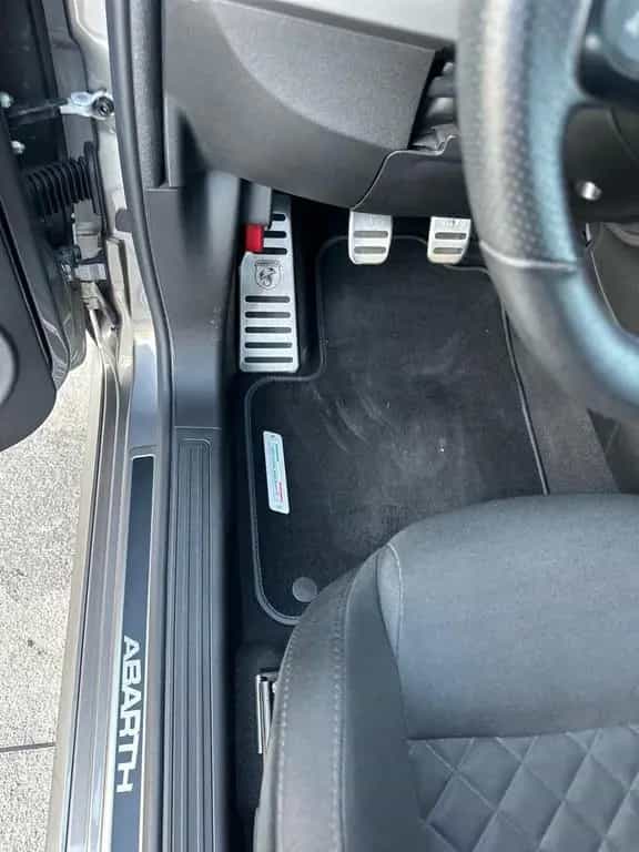 Abarth 595 1.4 Turbo T-Jet 165 CV Turismo 08/2021-photo-12