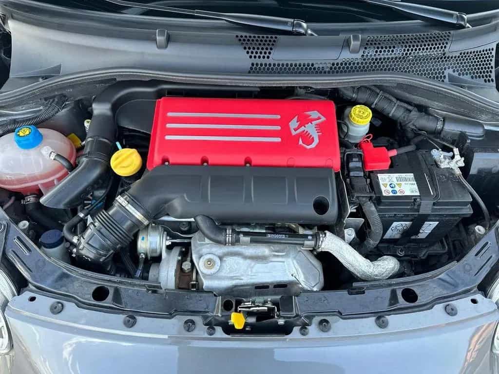 Abarth 595 1.4 Turbo T-Jet 165 CV Turismo 08/2021-photo-2
