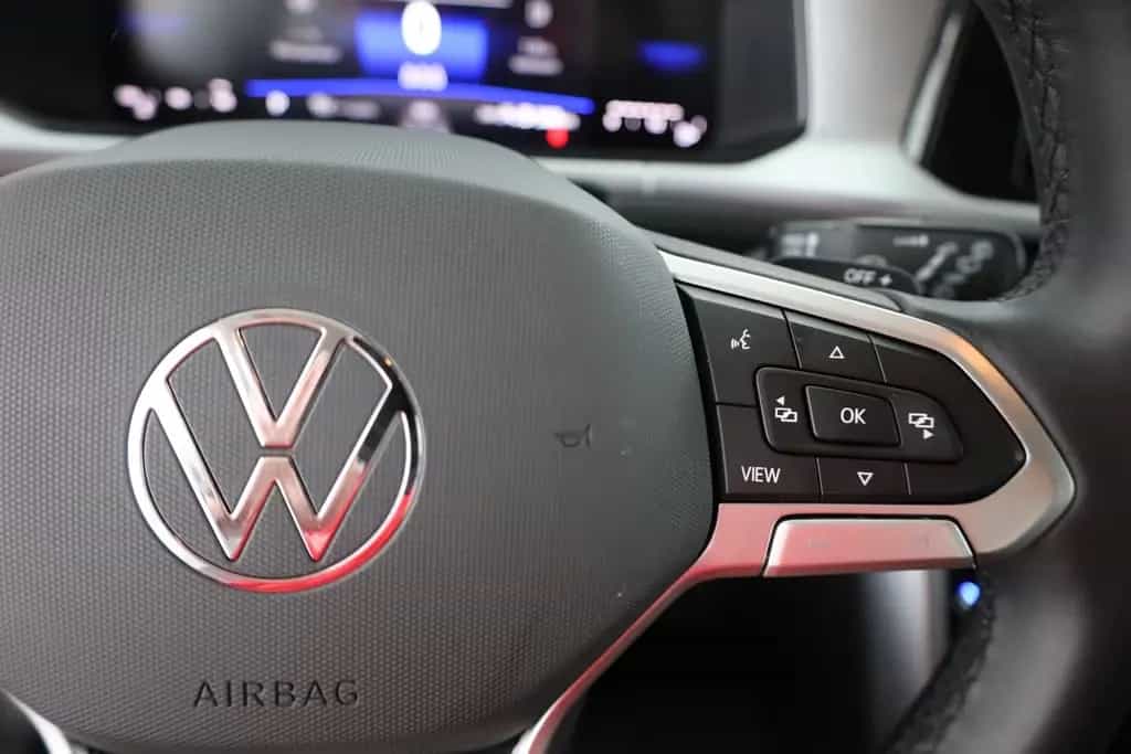 Volkswagen T-Roc 1.5 TSI DSG LED ACC Kamera 04/2025-photo-16