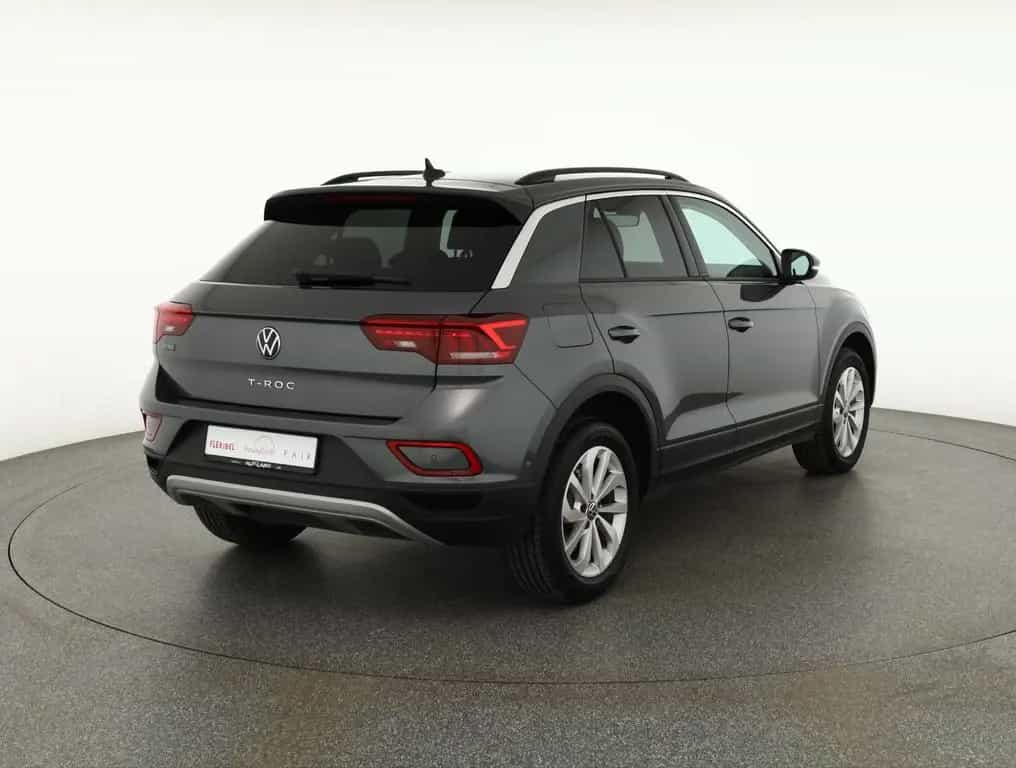 Volkswagen T-Roc 1.5 TSI DSG LED ACC Kamera 04/2025-photo-4