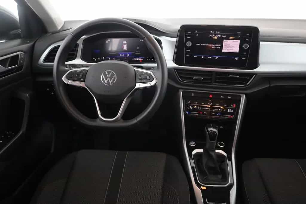 Volkswagen T-Roc 1.5 TSI DSG LED ACC Kamera 04/2025-photo-9