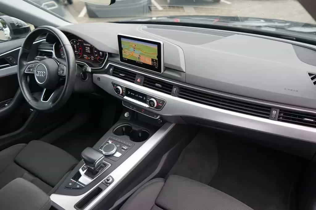 Audi A4 Avant 35 2.0 TDI sport Bi-Xenon Navi Tempomat 11/2018-photo-10