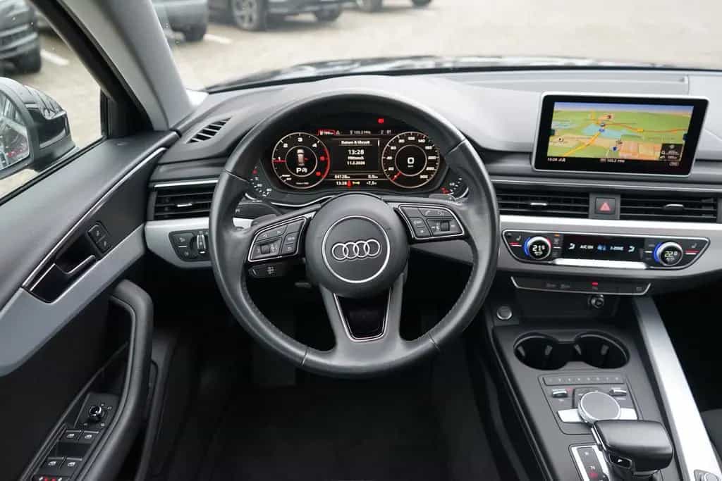 Audi A4 Avant 35 2.0 TDI sport Bi-Xenon Navi Tempomat 11/2018-photo-14