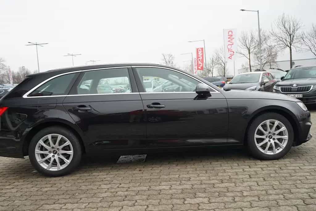 Audi A4 Avant 35 2.0 TDI sport Bi-Xenon Navi Tempomat 11/2018-photo-2