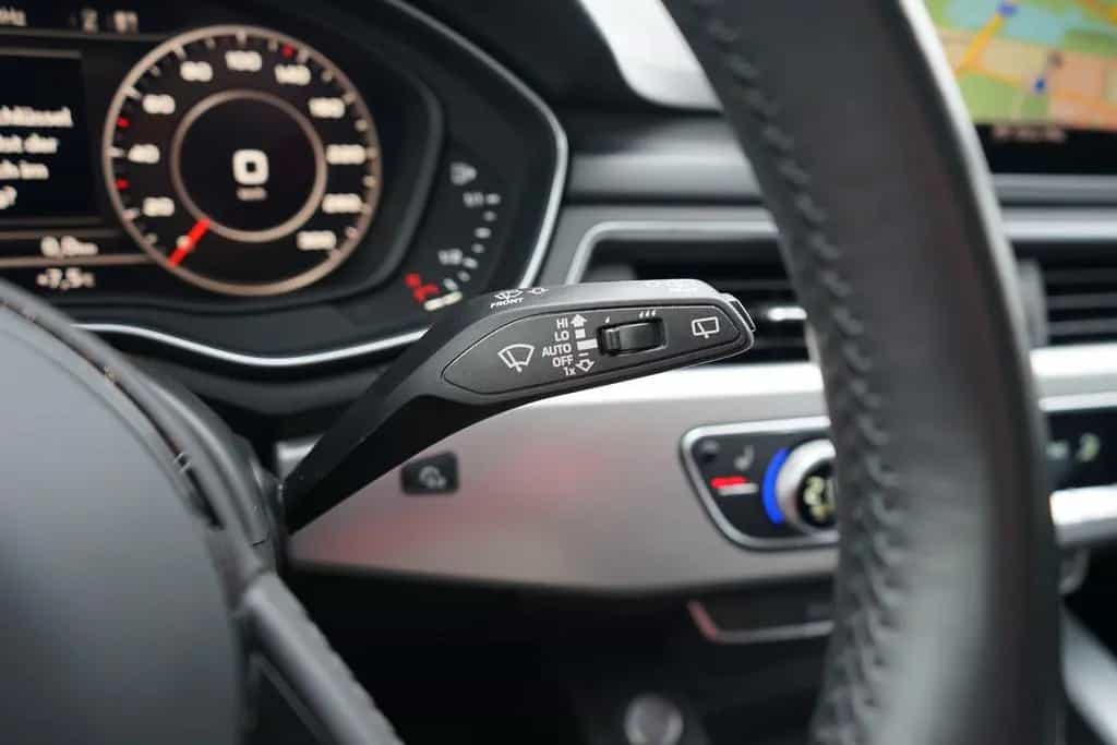Audi A4 Avant 35 2.0 TDI sport Bi-Xenon Navi Tempomat 11/2018-photo-22
