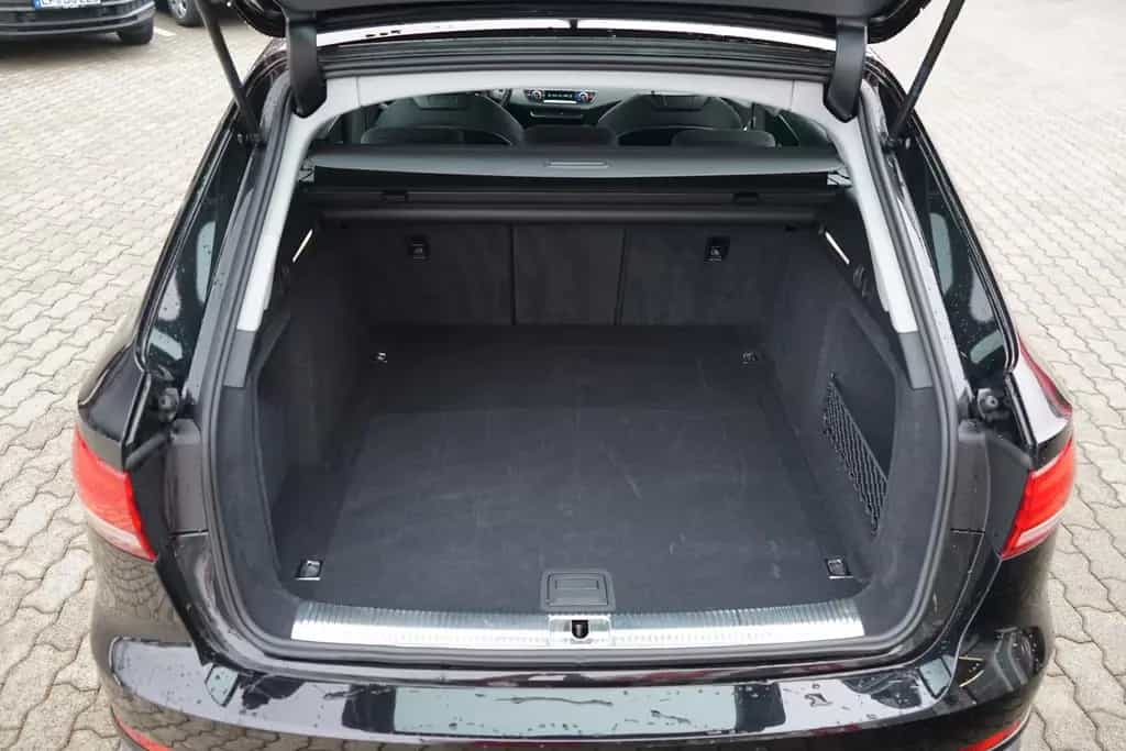 Audi A4 Avant 35 2.0 TDI sport Bi-Xenon Navi Tempomat 11/2018-photo-8