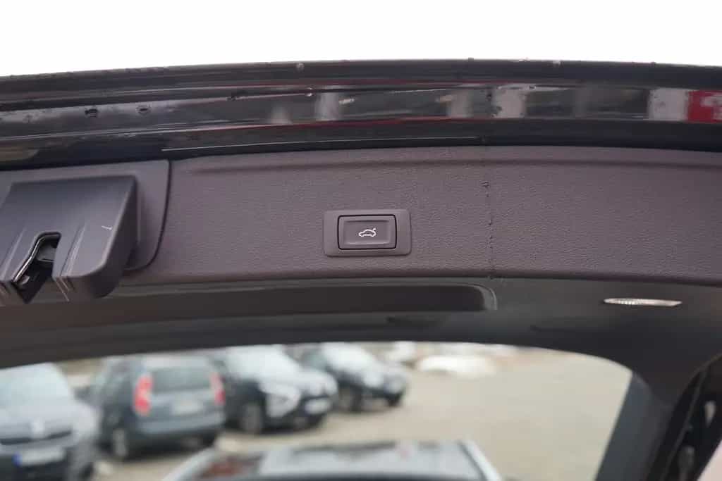 Audi A4 Avant 35 2.0 TDI sport Bi-Xenon Navi Tempomat 11/2018-photo-9