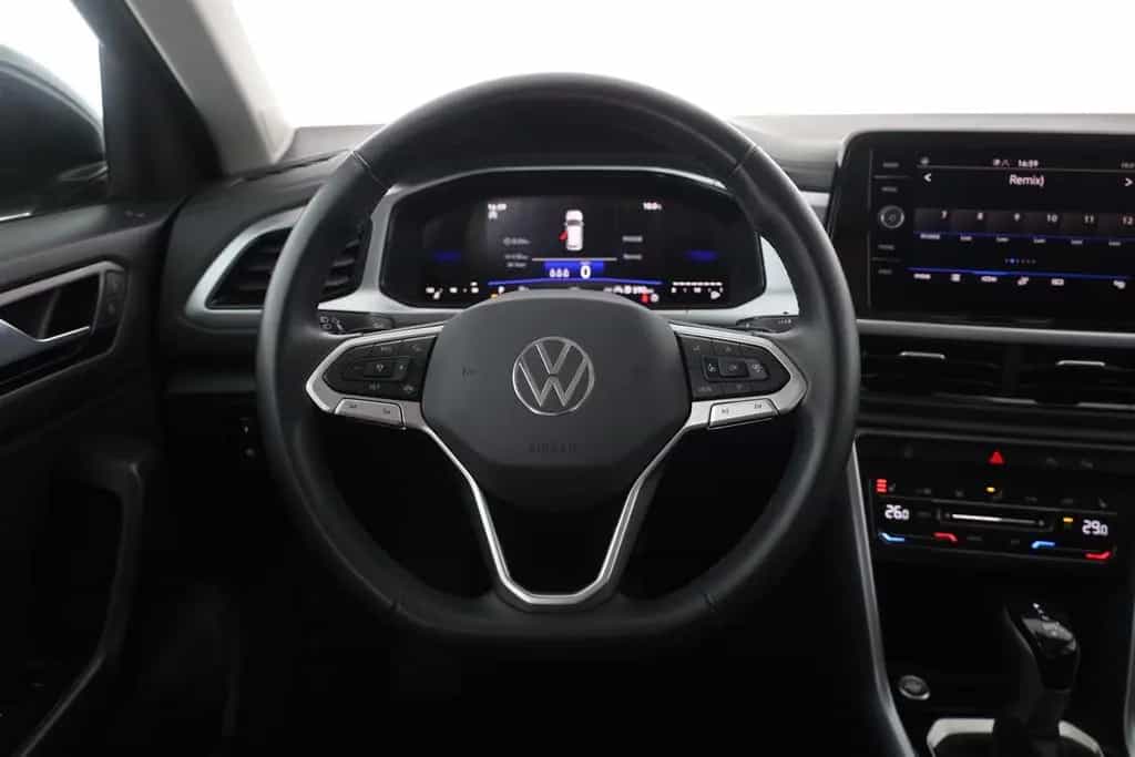 Volkswagen T-Roc 1.5 TSI DSG LED ACC Kamera 04/2025-photo-14