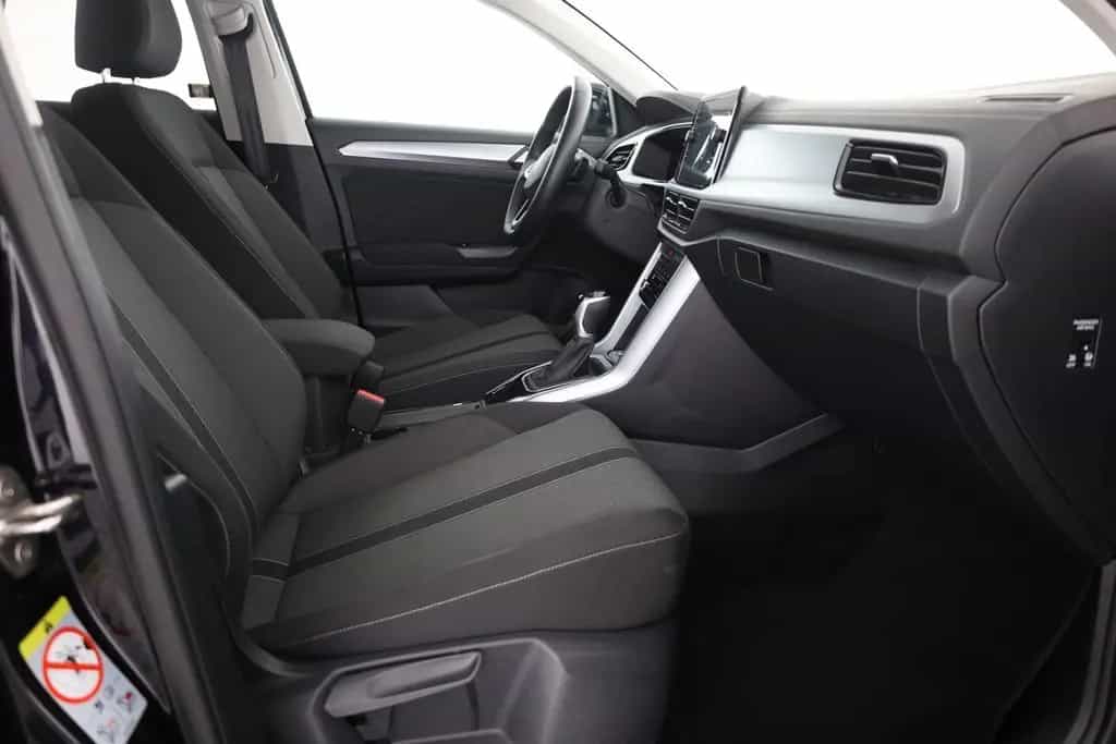 Volkswagen T-Roc 1.5 TSI DSG LED ACC Kamera 04/2025-photo-23
