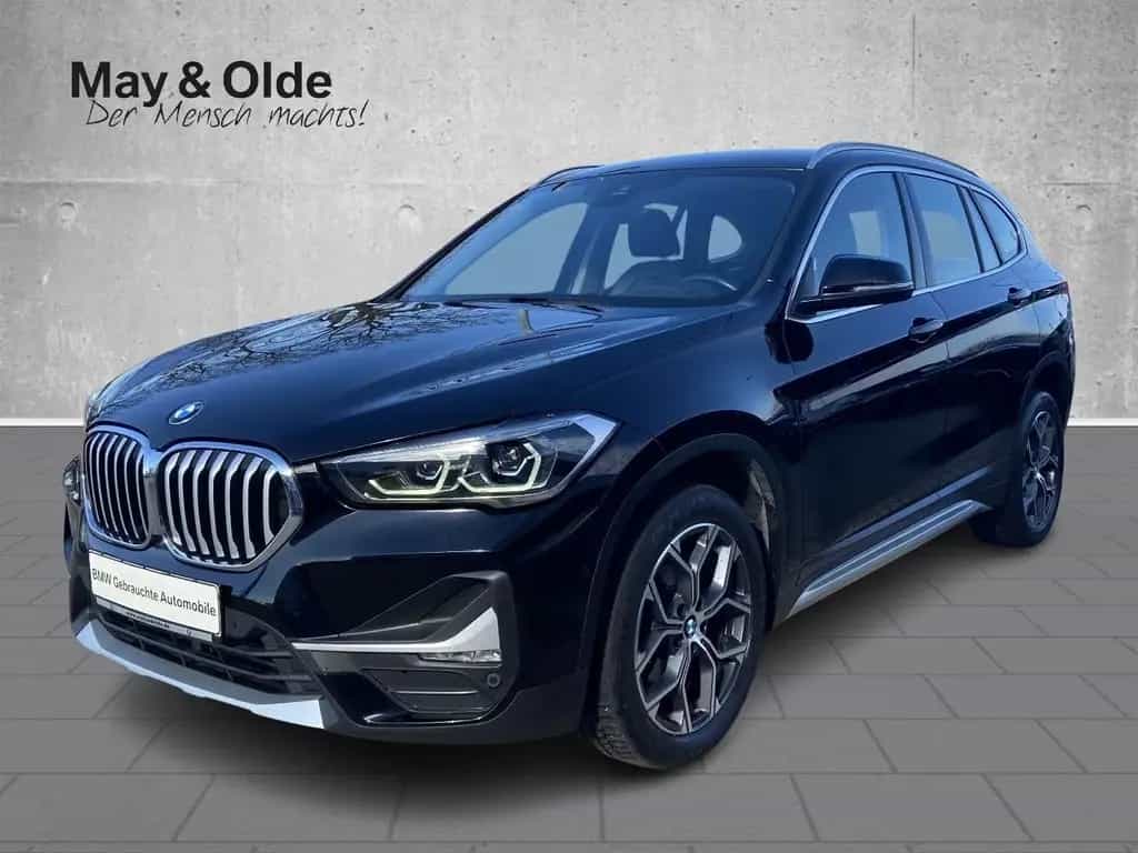 BMW X1 sDrive18d xLine AHK Navi LED PDC SHZ T-Leder 01/2021-photo-0