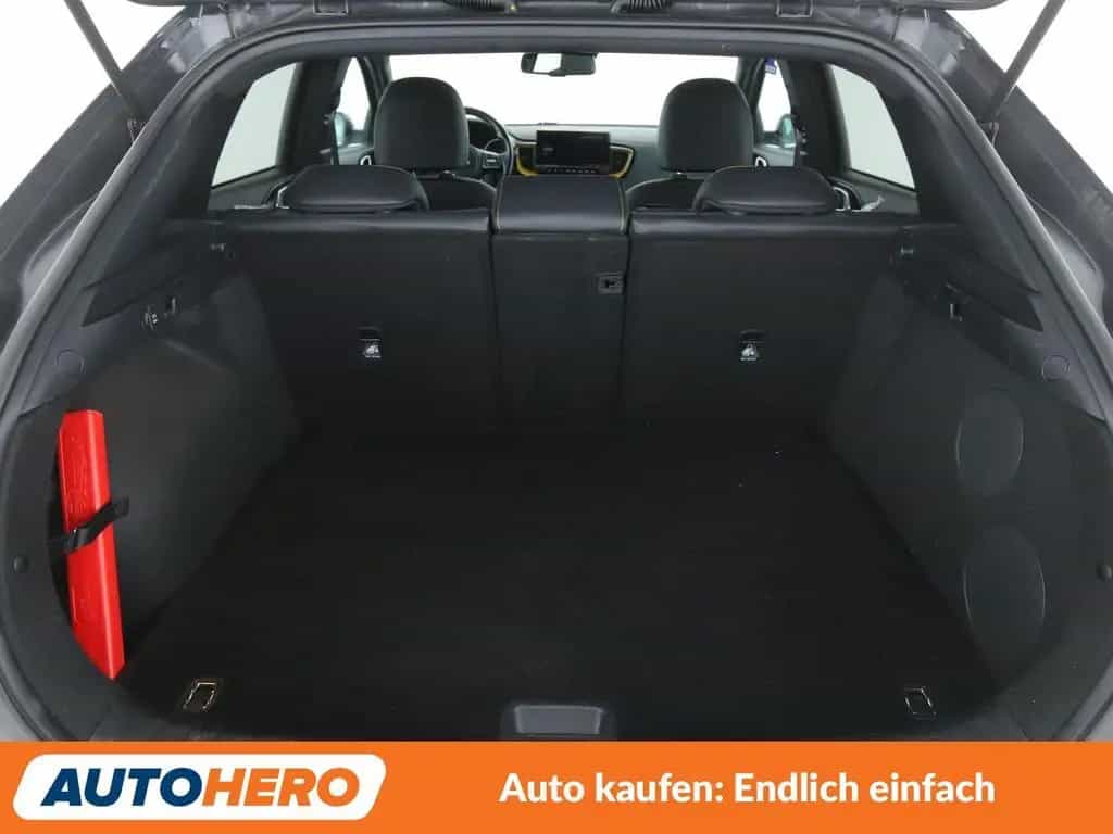 Kia XCeed 1.6 TGDI Black Xdition Aut.*NAVI*CAM*PDC* 01/2022-photo-17