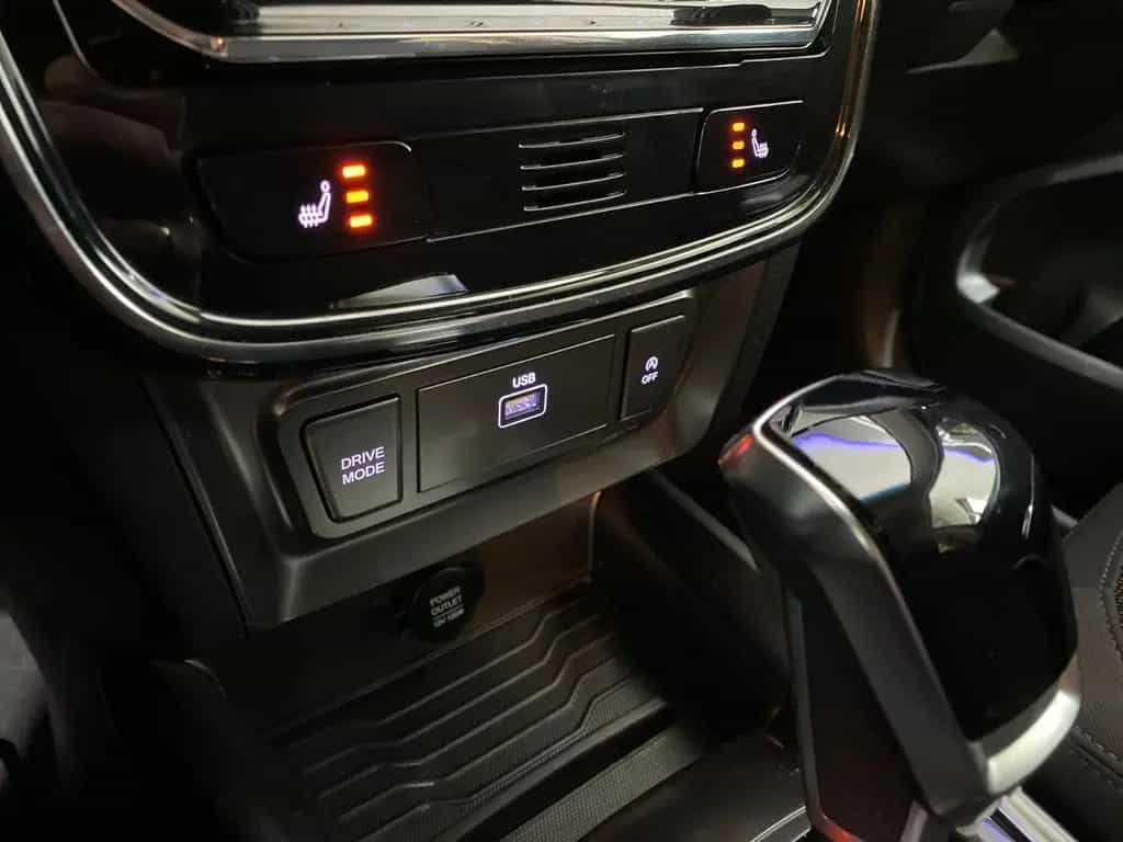Ssangyong Tivoli 1.5P Quartz+AT+KAM+CarPlay+NAVI 07/2020-photo-26