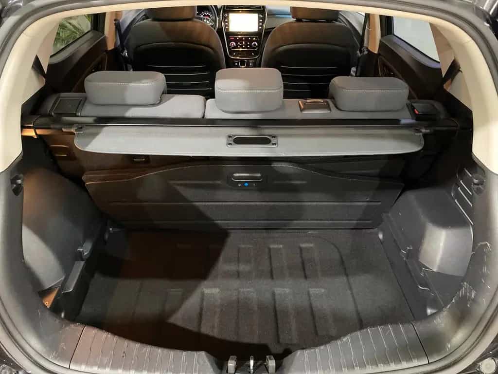 Ssangyong Tivoli 1.5P Quartz+AT+KAM+CarPlay+NAVI 07/2020-photo-42