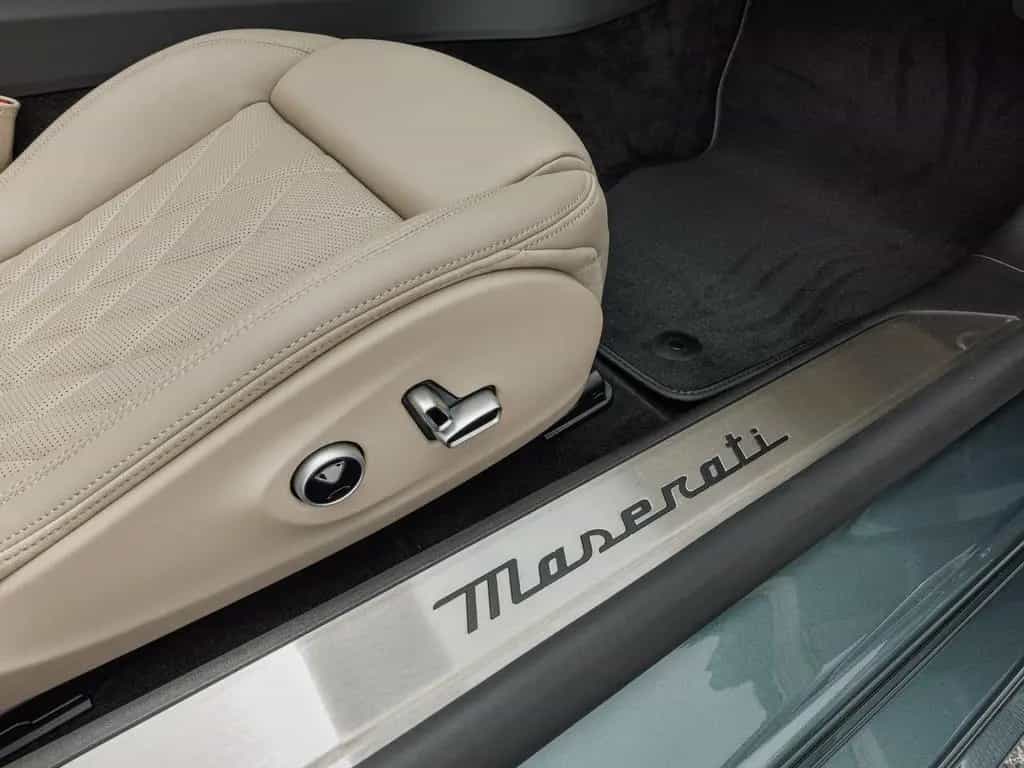 Maserati GranCabrio Modena VERDE GIADA + FUORISERIE 01/2026-photo-19