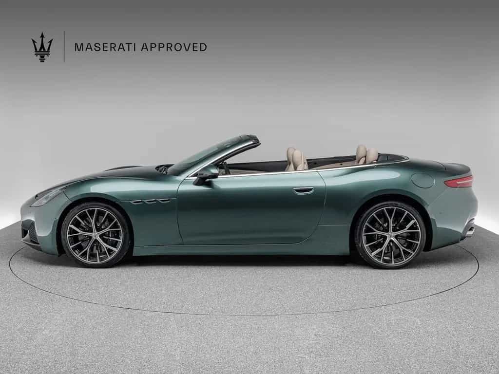 Maserati GranCabrio Modena VERDE GIADA + FUORISERIE 01/2026-photo-3