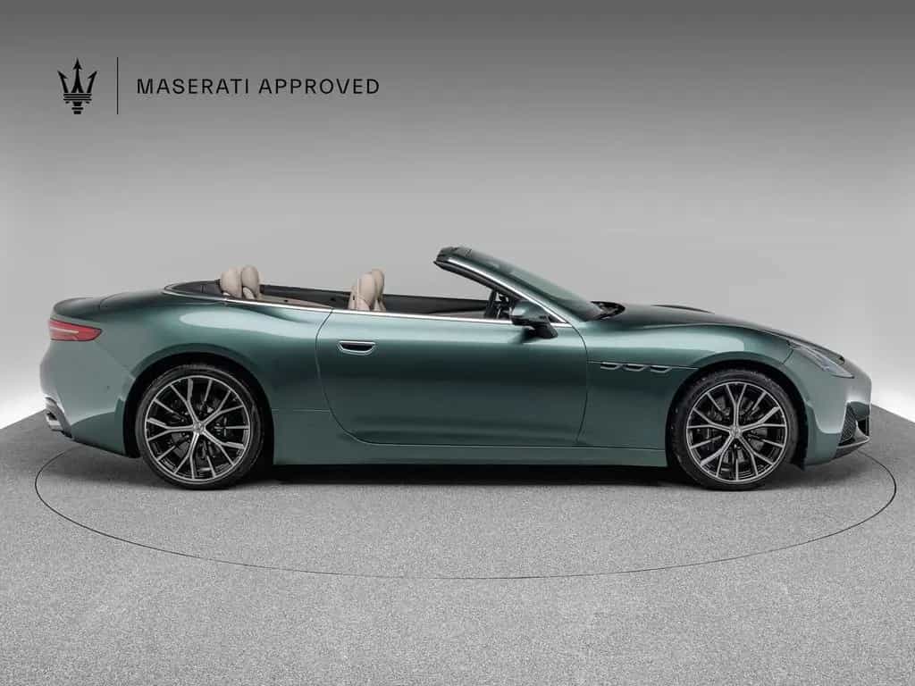 Maserati GranCabrio Modena VERDE GIADA + FUORISERIE 01/2026-photo-4
