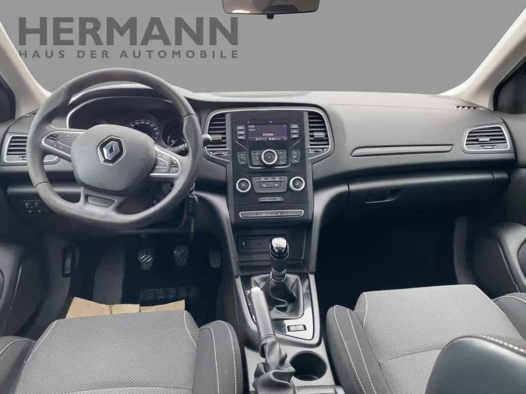 Renault Megane IV 1.2 TCe 100 Energy Grandtour Life Klim 10/2017-photo-10