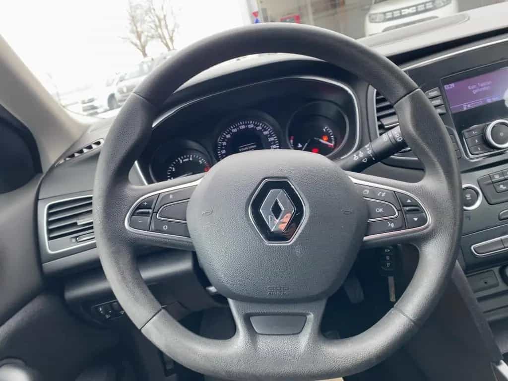 Renault Megane IV 1.2 TCe 100 Energy Grandtour Life Klim 10/2017-photo-11