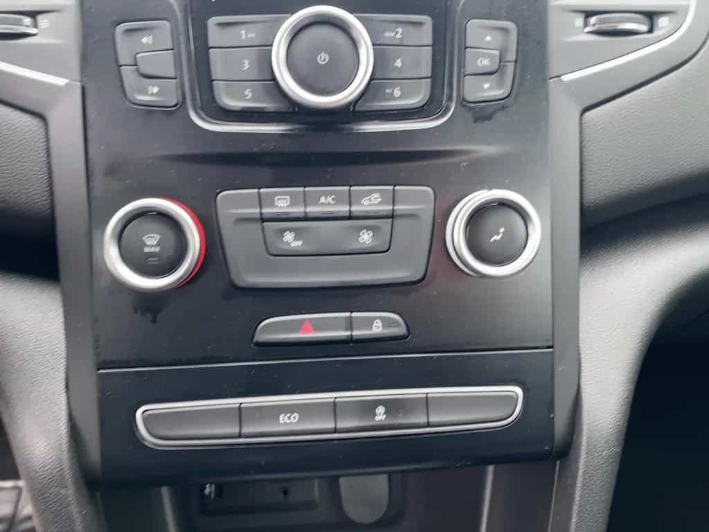 Renault Megane IV 1.2 TCe 100 Energy Grandtour Life Klim 10/2017-photo-15
