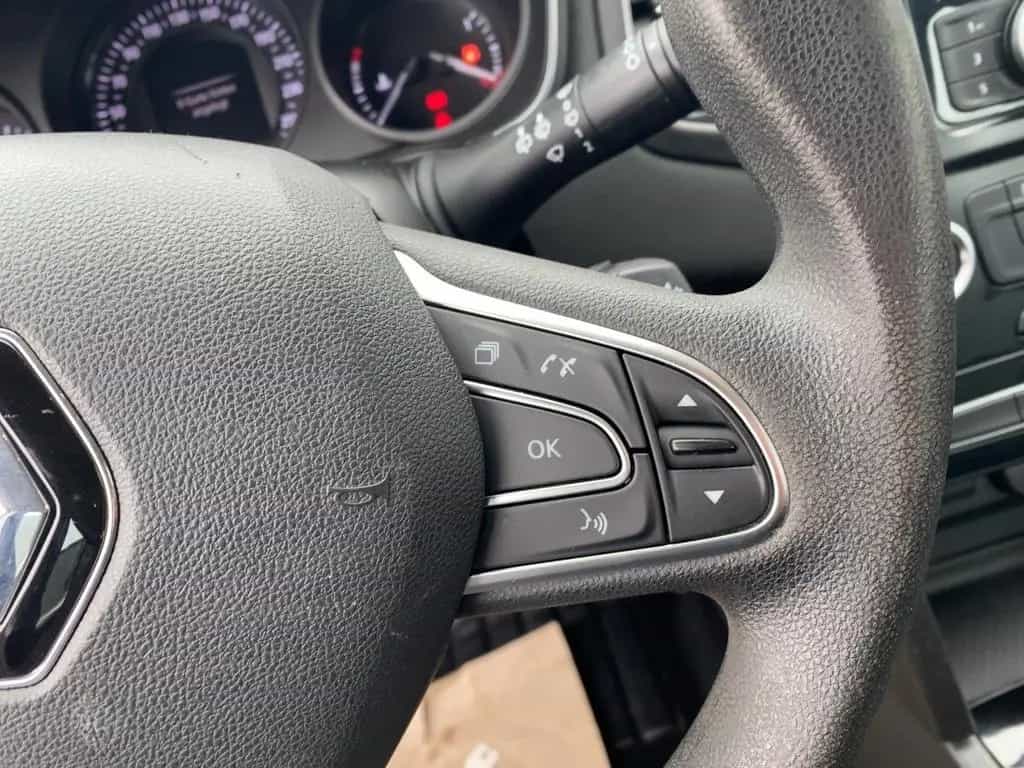 Renault Megane IV 1.2 TCe 100 Energy Grandtour Life Klim 10/2017-photo-16