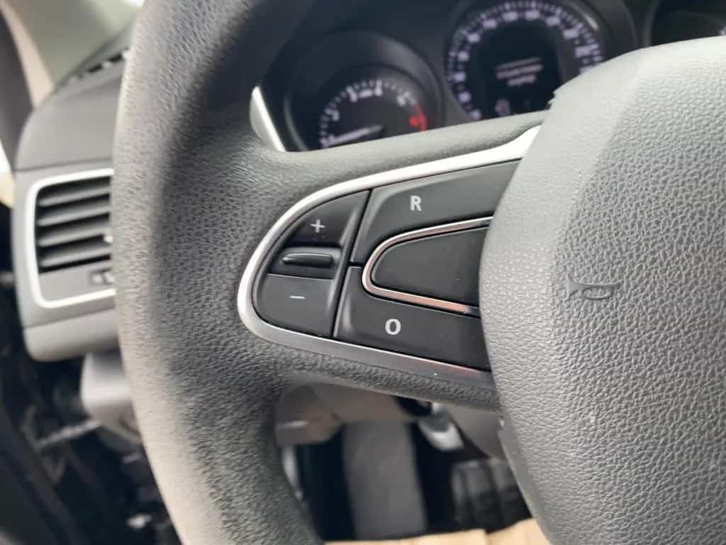 Renault Megane IV 1.2 TCe 100 Energy Grandtour Life Klim 10/2017-photo-17