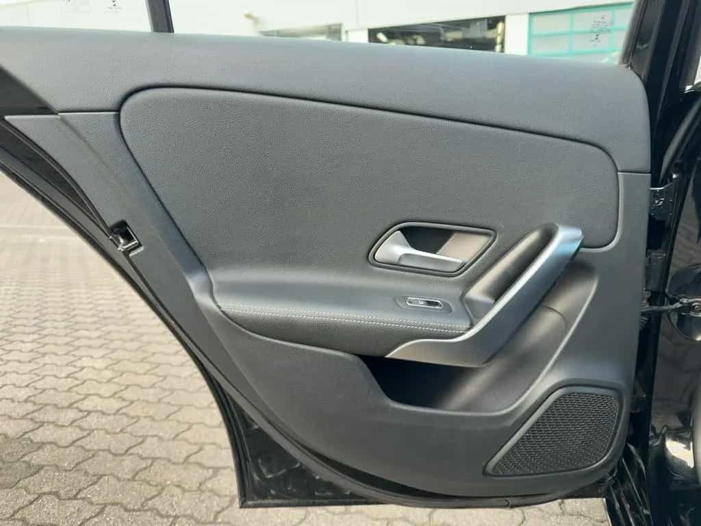 Mercedes-Benz A 250 e Limousine Progressive/Navi/Klima/LED 11/2021-photo-16