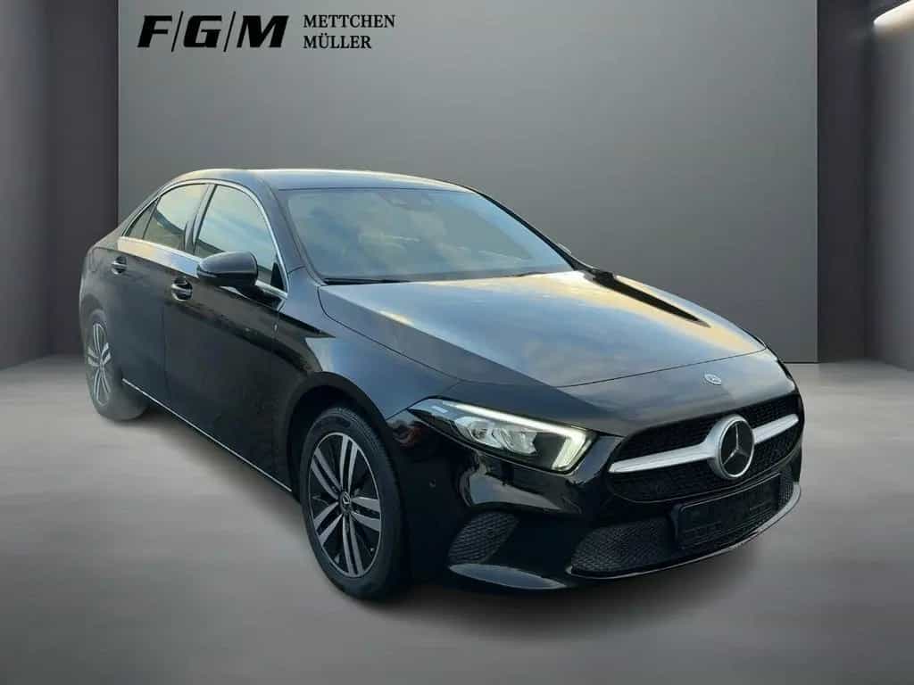 Mercedes-Benz A 250 e Limousine Progressive/Navi/Klima/LED 11/2021-photo-3