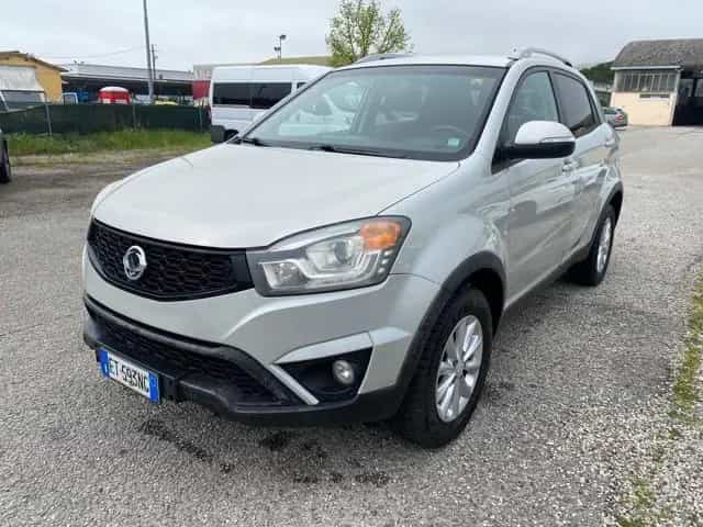 Ssangyong Korando SSANGYONG Korando 2.0 e-XDi 149 CV 2WD MT Plus 06/2014-photo-0