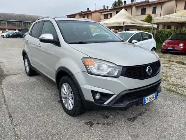 Ssangyong Korando SSANGYONG Korando 2.0 e-XDi 149 CV 2WD MT Plus 06/2014-photo-1