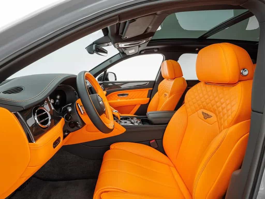 Bentley Bentayga S V8 / Mandarin - Lederfarbe 02/2024-photo-10